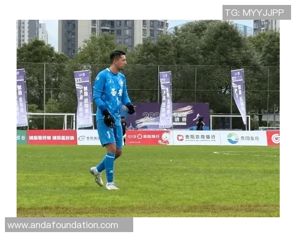 西安足球队在最新足球状态排行榜中荣登第八名展现出强劲实力与潜力 西安足球队在最新足球状态排行榜中荣登第八名展现出强劲实力与潜力